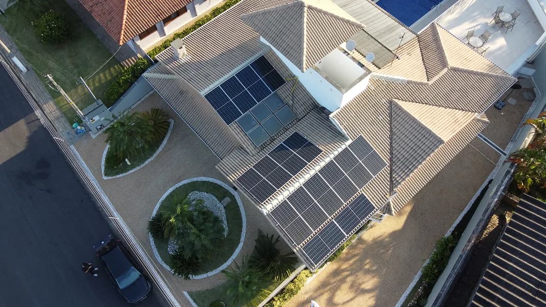 Sistema de energia solar instalado pela Dalsun