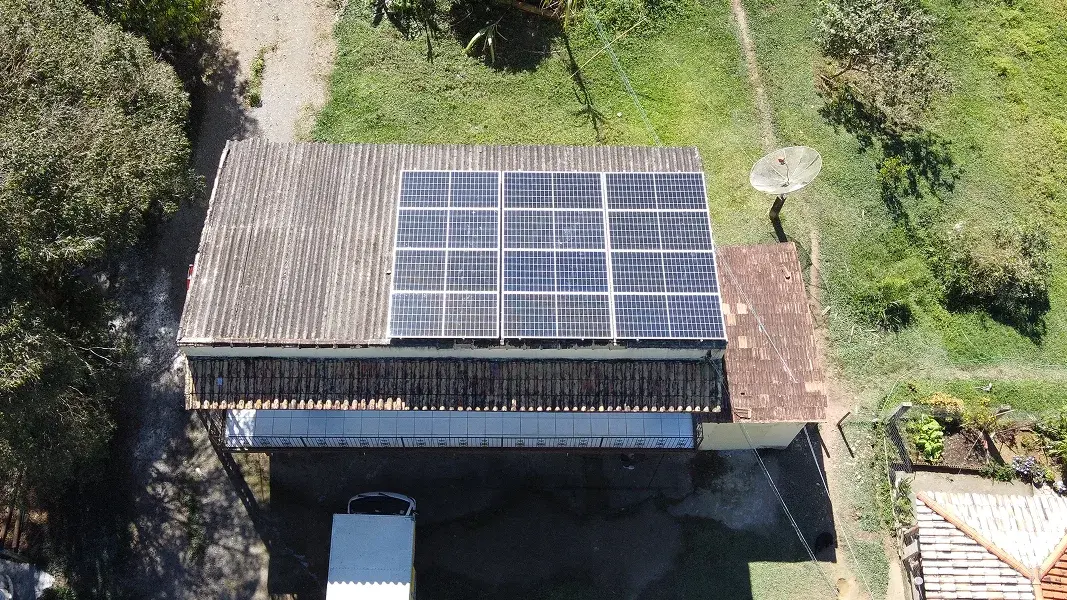 Sistema de energia solar instalado pela Dalsun
