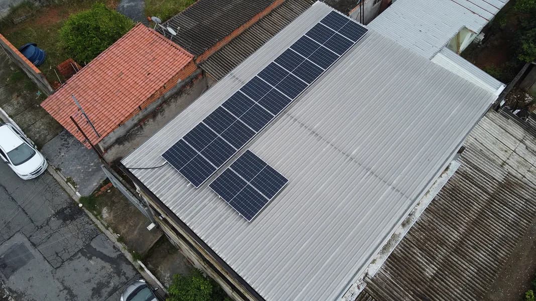 Sistema de energia solar instalado pela Dalsun