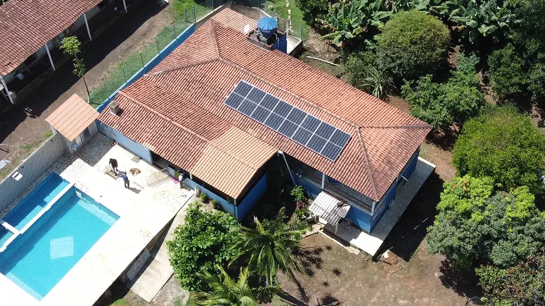 Sistema de energia solar instalado pela Dalsun