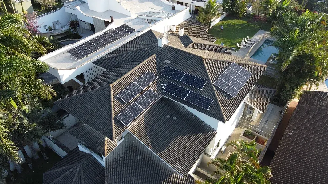 Sistema de energia solar instalado pela Dalsun