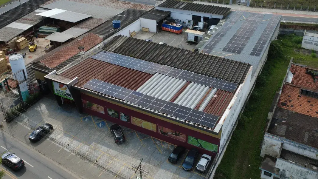 Sistema de energia solar instalado pela Dalsun